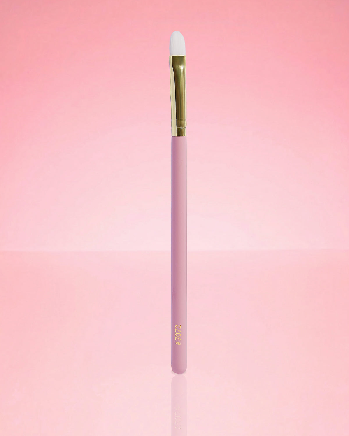 #7072 Small Flat Carver Brush by P. Louise Cosmetics