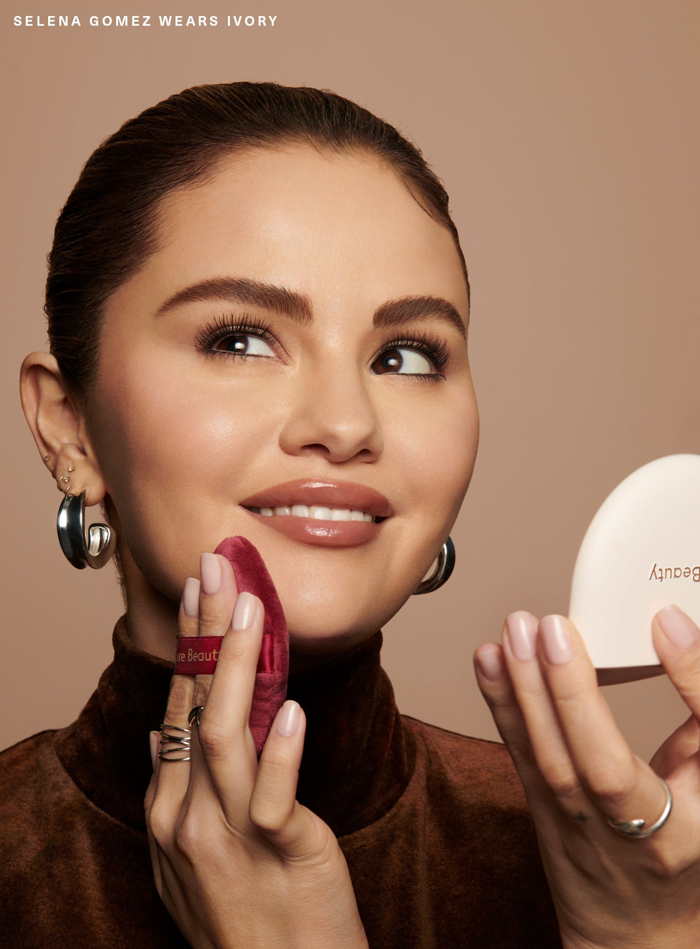 Soft Touch Powder Puff by Rare Beauty