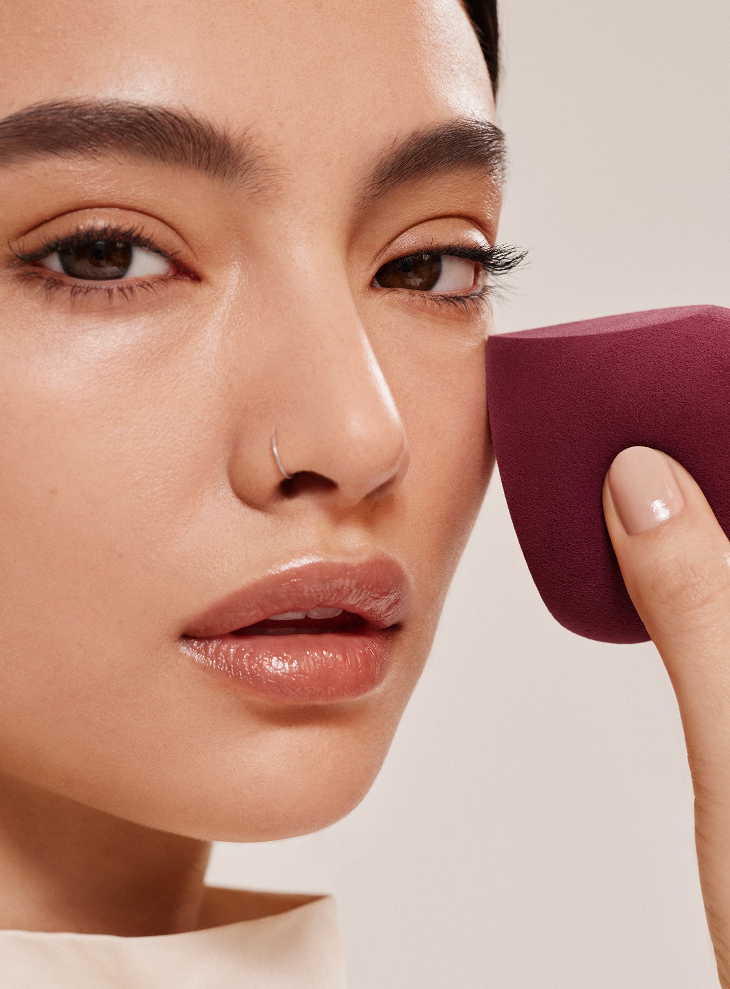 Soft Touch Makeup Blending Sponge by Rare Beauty
