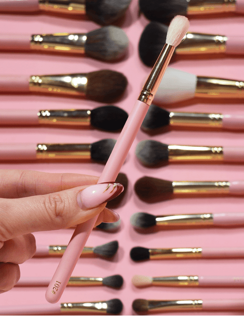 Medium Fluffy Crease Brush #201 by P. Louise Cosmetics