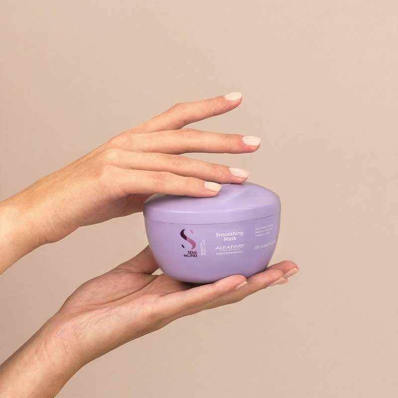 Semi Di Lino Smooth Smoothing Hair Mask For Frizzy Hair by Alfaparf