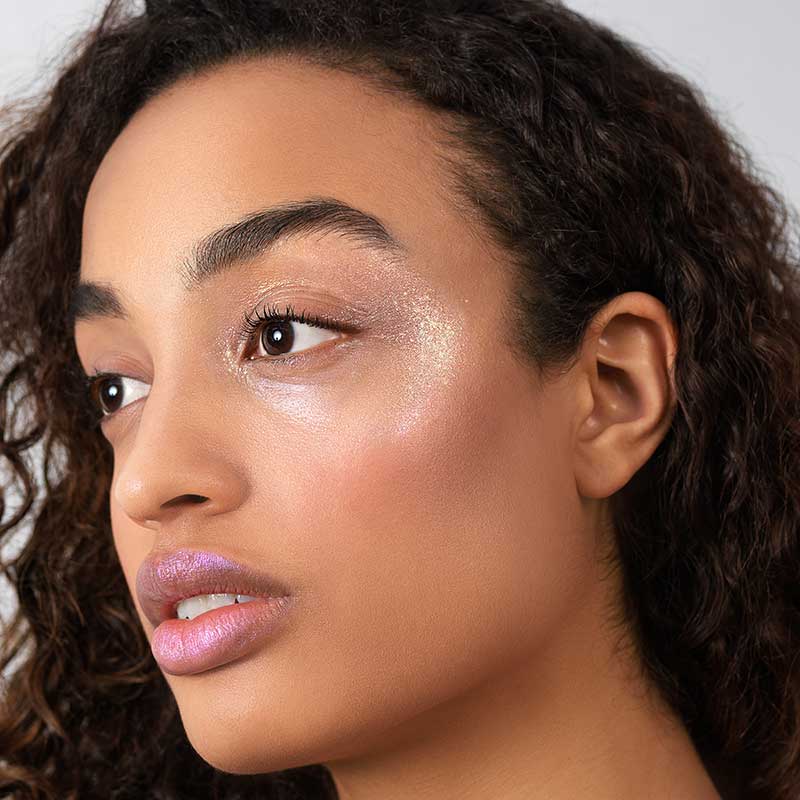Glitter & Glow Highlighter by Stila