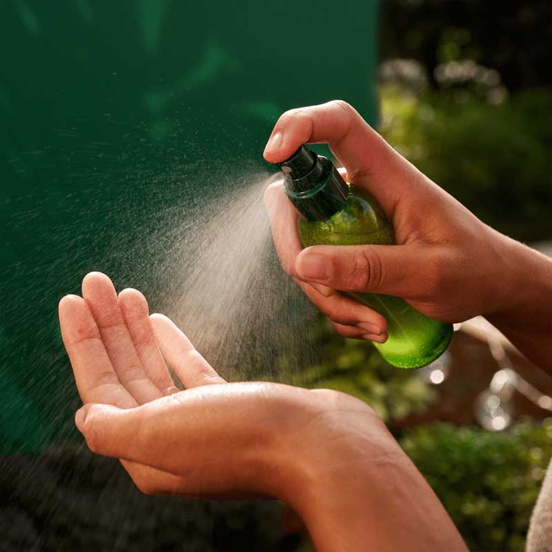 Skin Food Ultra-Light Dry Oil by Weleda