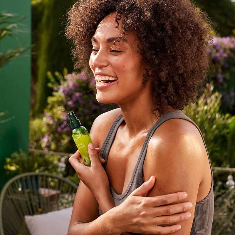 Skin Food Ultra-Light Dry Oil by Weleda
